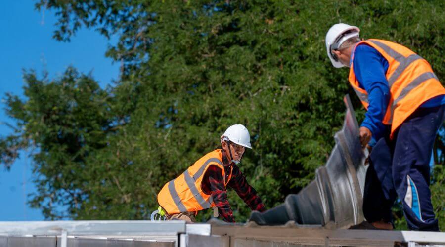 Professional residential roofers in Cement City, MI